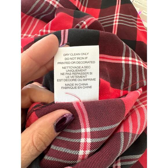 Equipment Femme 100% Silk Signature Silk Shirt Red and Black Plaid, Size S, EUC - Picture 5 of 6
